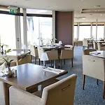 Carlton Hotel