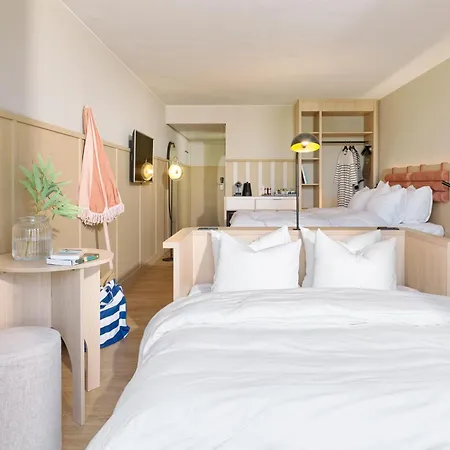 Carlton