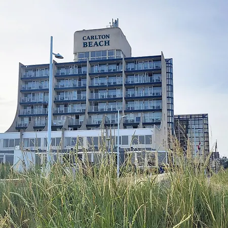 Carlton Hotel