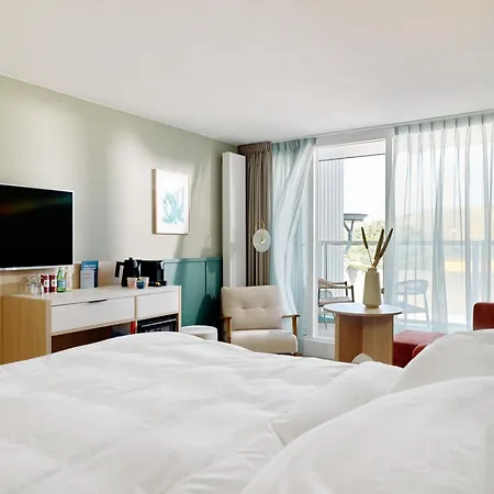 فندق كارلتون بيتش