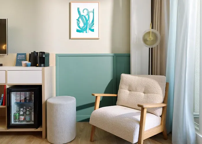 Carlton Отель 4*