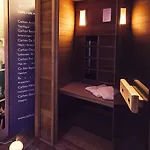 Carlton Hotel