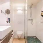 Carlton 4*